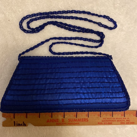 Beautiful, colorful decorative beaded purse, long strap very nice condition - Picture 6 of 14